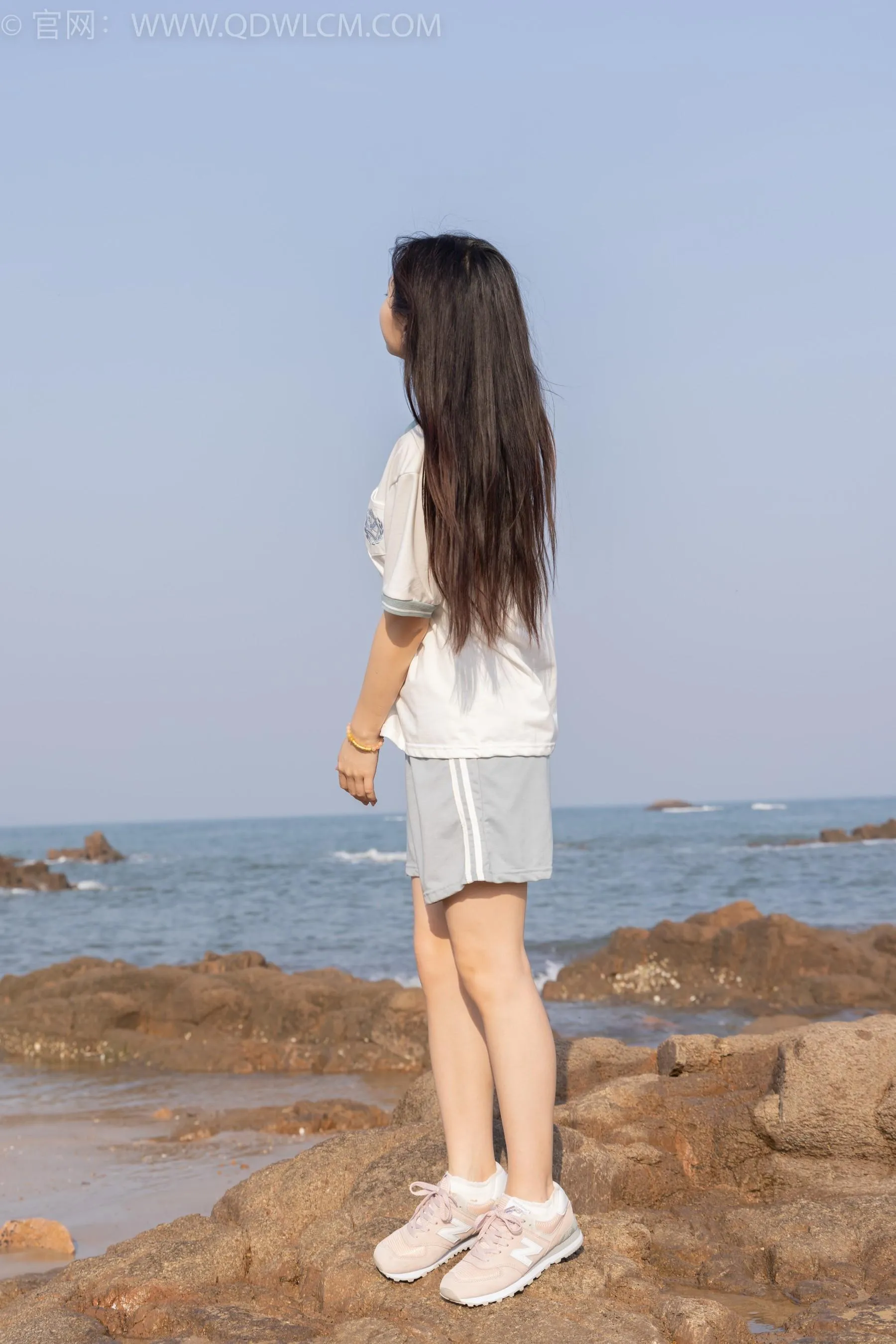 物恋传媒 NO.1567 美兔-海边的风 [151P]插图6